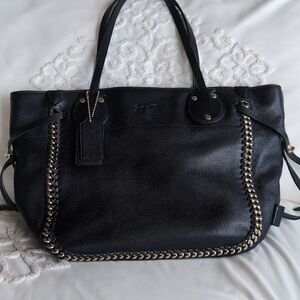 Coach ♣️Limited Edition Tatum Whipstitch Shoulder Bag /Gold Chain Detailing